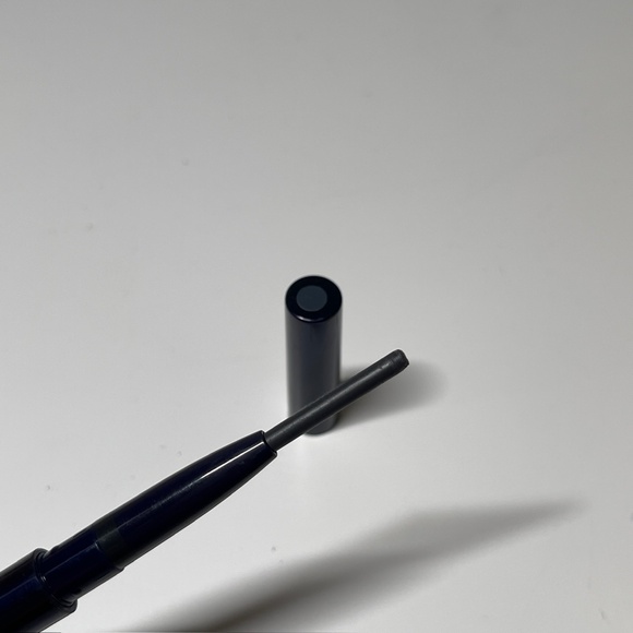 READ Estee Lauder AUTOMATIC Eye Pencil DUO Lipstick Liner in 17 Charcoal TESTER - Picture 6 of 10